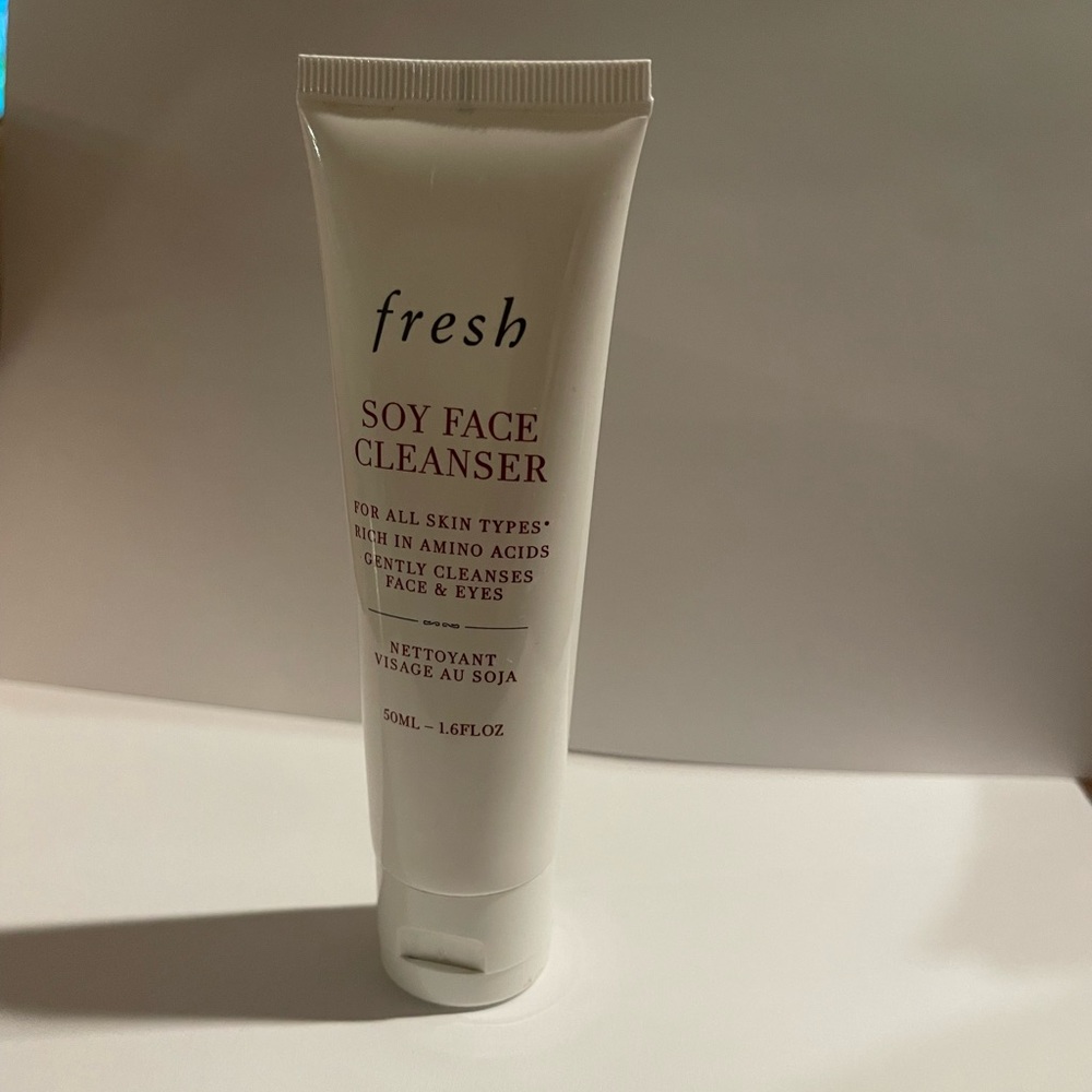 Fresh Soy Cleanser